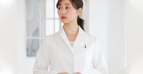 医師