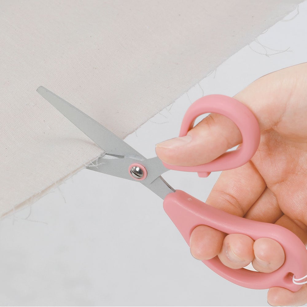 使いやすさにこだわった現場用ハサミ