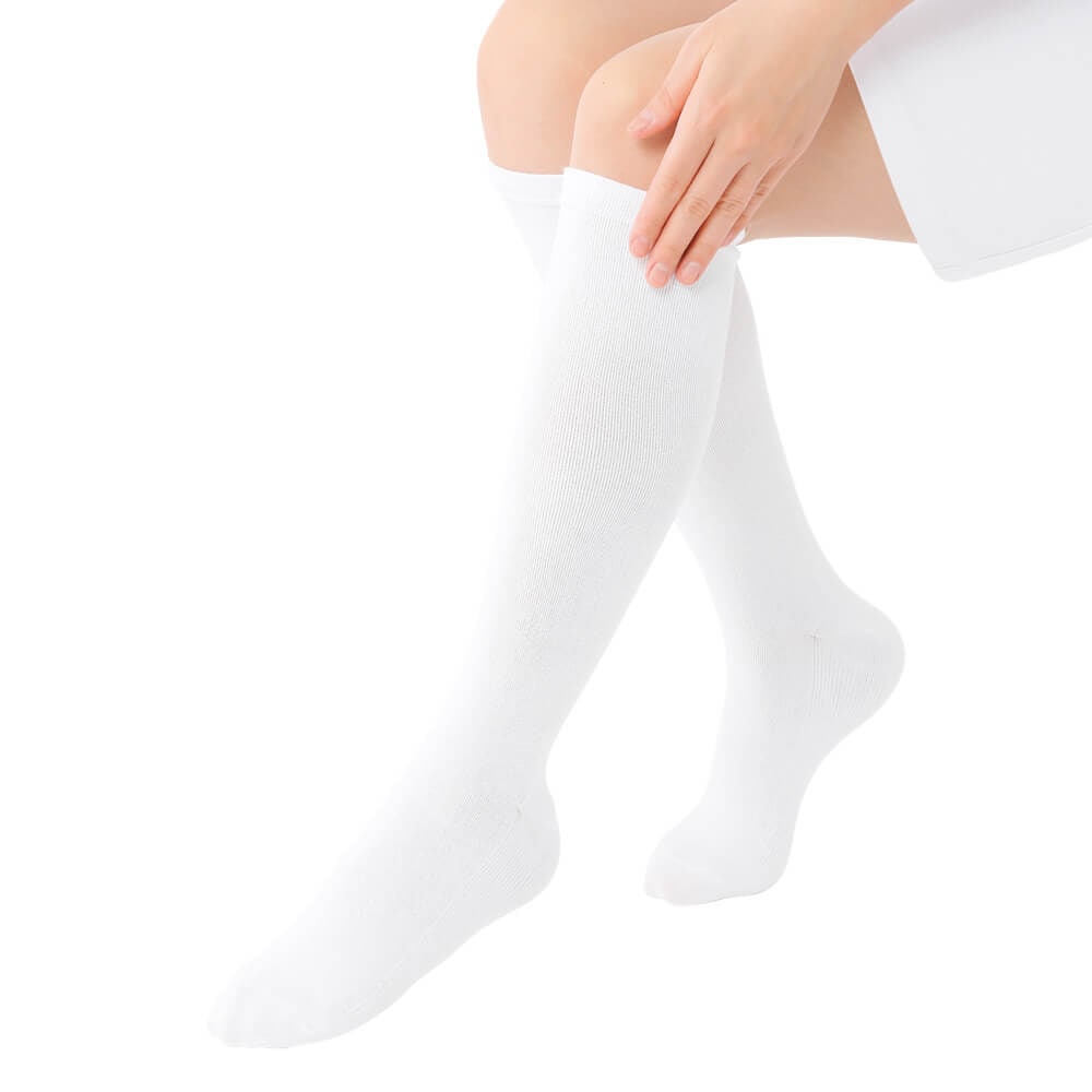 超ドライでクールな着圧ハイソックス
