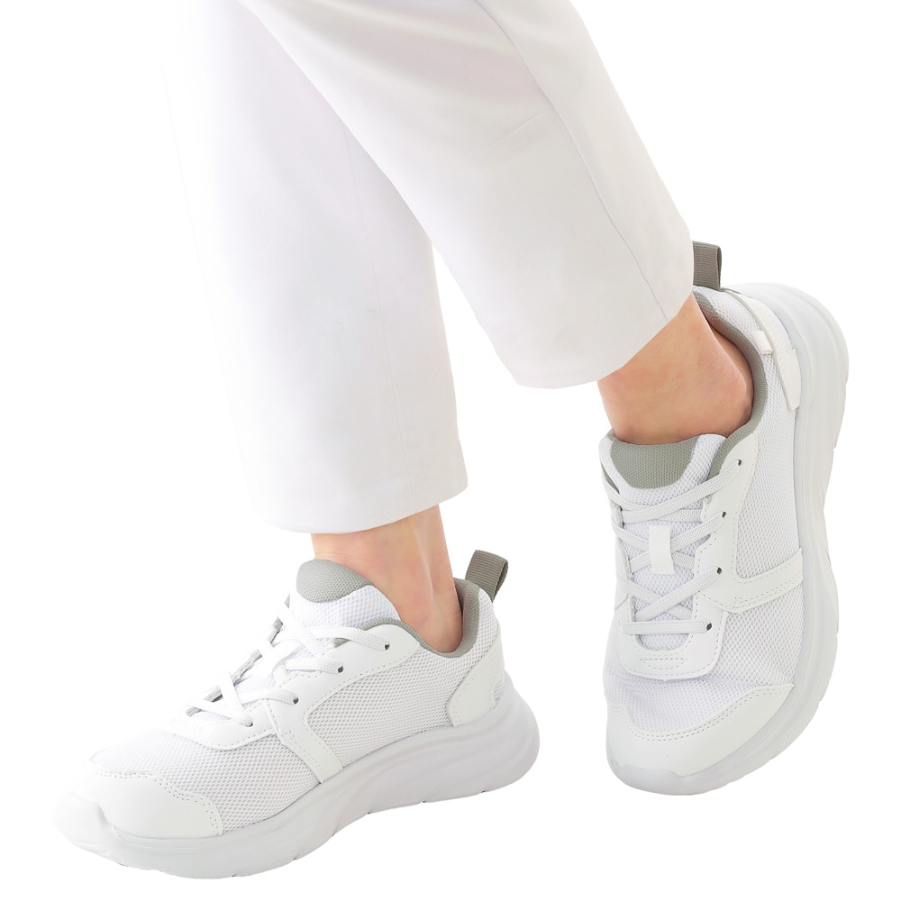 履いた瞬間ひんやり冷感スニーカーシューズ