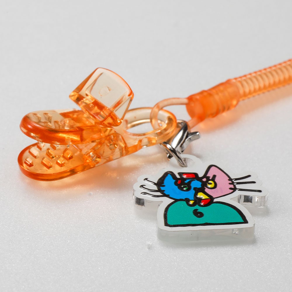 インオアユー ねこのチャーム付コイルストラップ