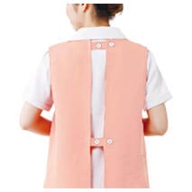 かぶらず着用でき、背中までしっかりカバーするチュニック型