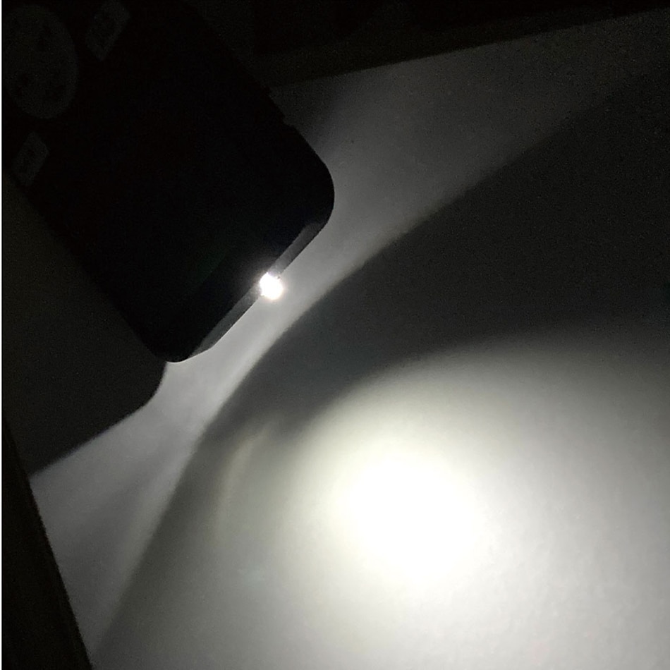 LEDライト搭載