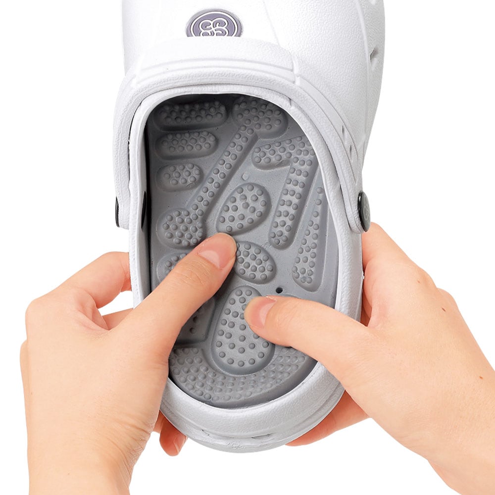 アシンメトリーインソールで足裏を刺激