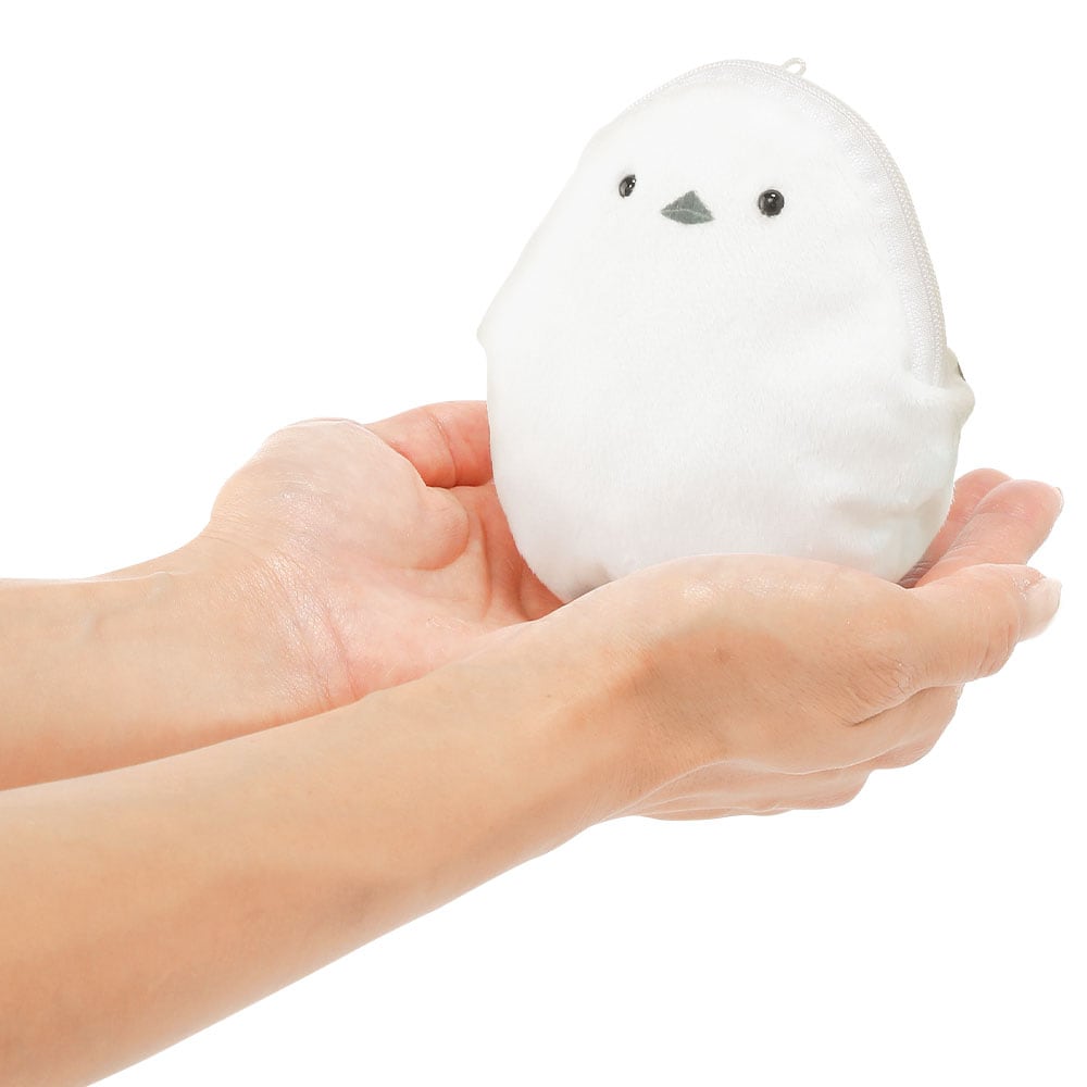 手のひらにちょこんと乗るリアルなサイズ