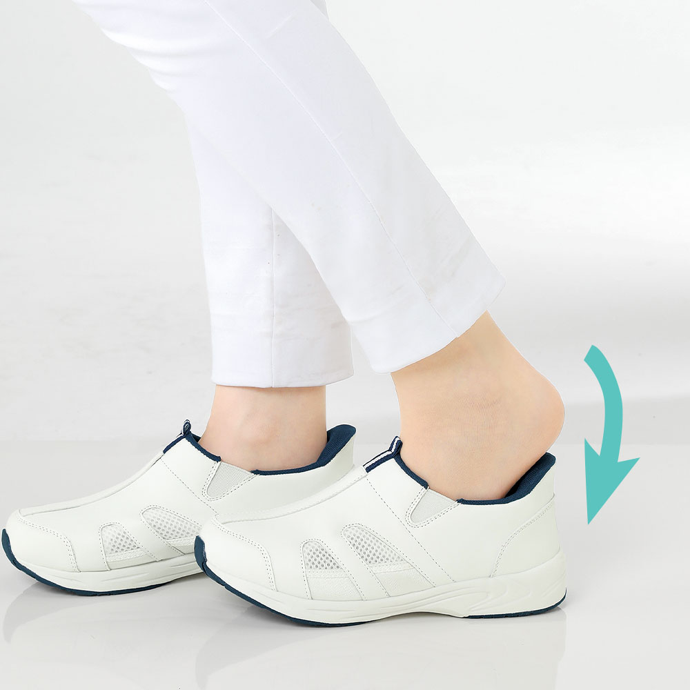 足を入れるだけですっぽり履ける！