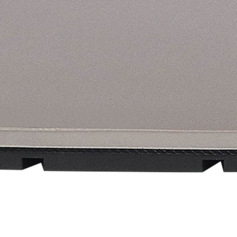 自然な歩行を促進する、ISO認証の耐滑アウトソール