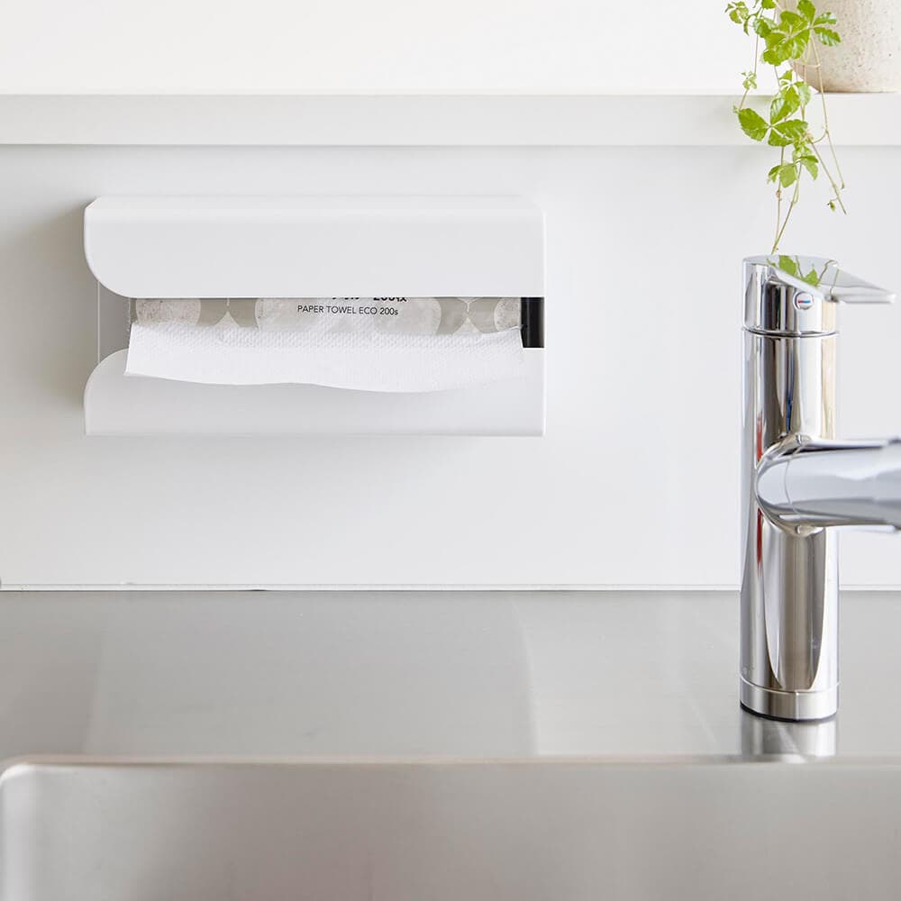 シンクやコンロ周りで浮かせて収納、横向きで使用することも可能です