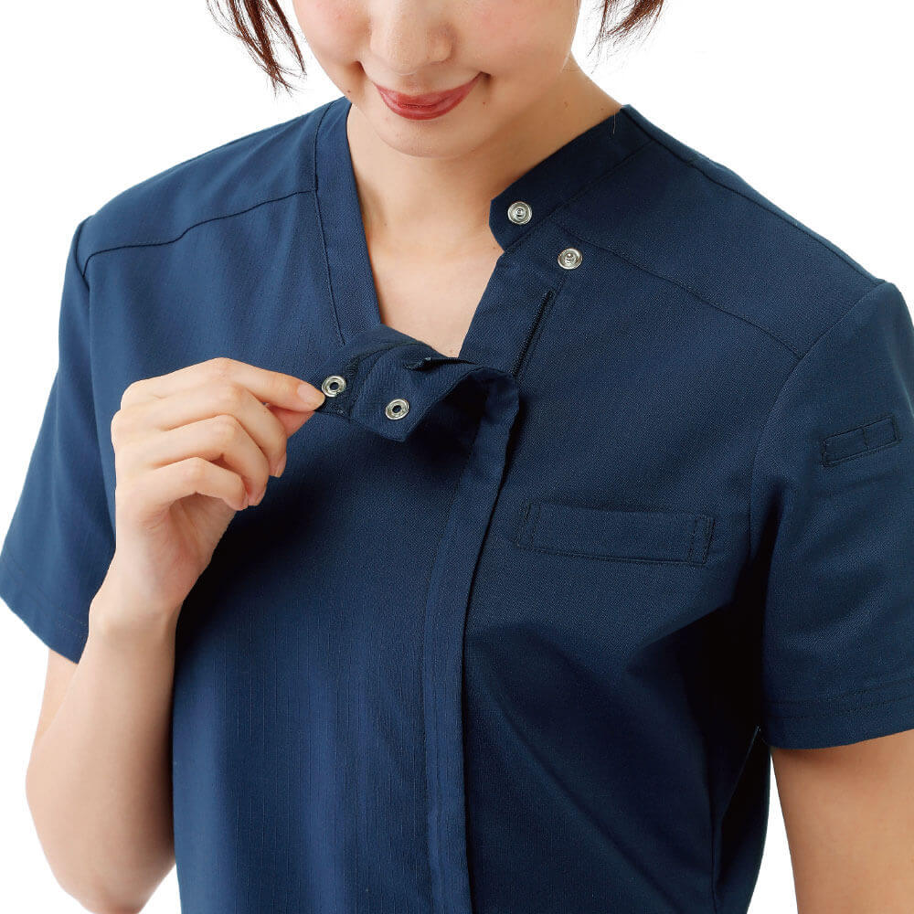 着脱しやすい、前開きファスナータイプ ※機能の仕様説明です。デザインは本品と異なります。