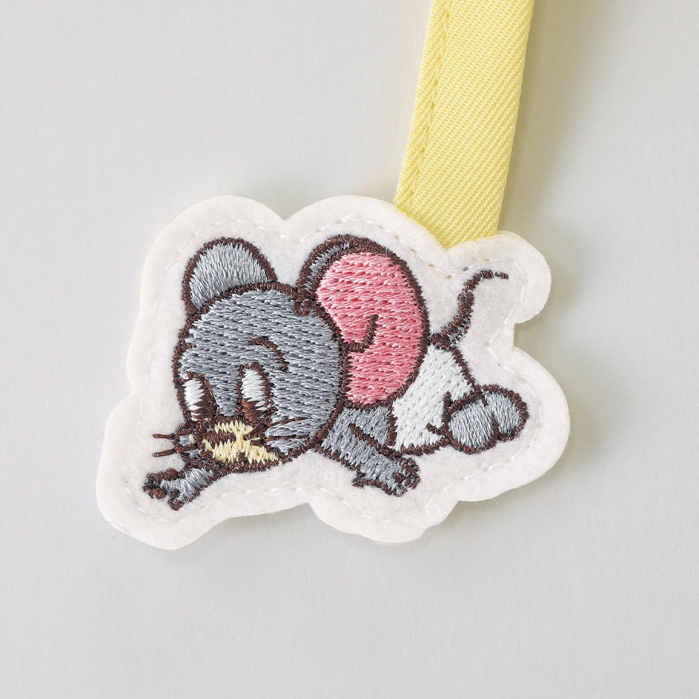 右ポケットにタフィーのチャーム付